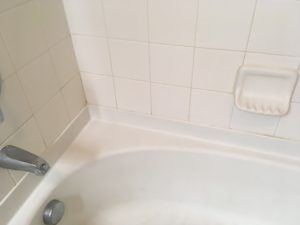 Re Caulk Your Bathroom In 5 Easy Steps Basement Finish Pros